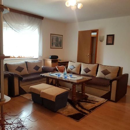 Kuca Za Odmor Sarcevic Apartment Prozor Exterior photo
