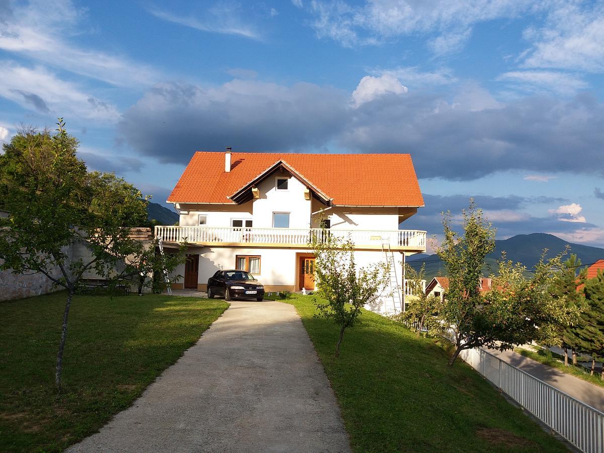 Kuca Za Odmor Sarcevic Apartment Prozor Exterior photo