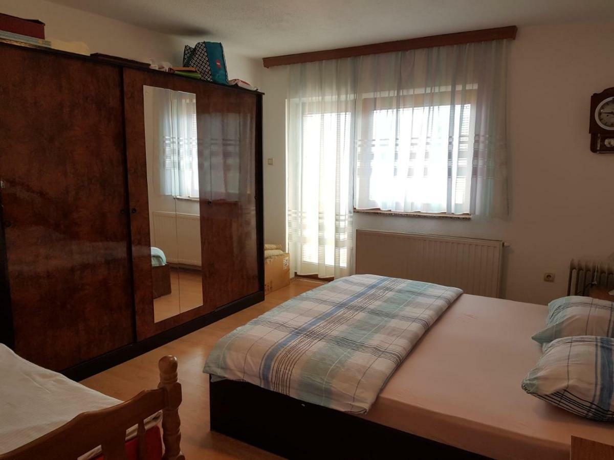 Kuca Za Odmor Sarcevic Apartment Prozor Exterior photo